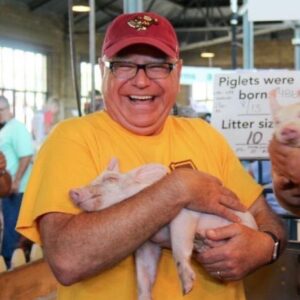 PHOTO-Tim-Walz-Hugging-A-Pig-300x300.jpg